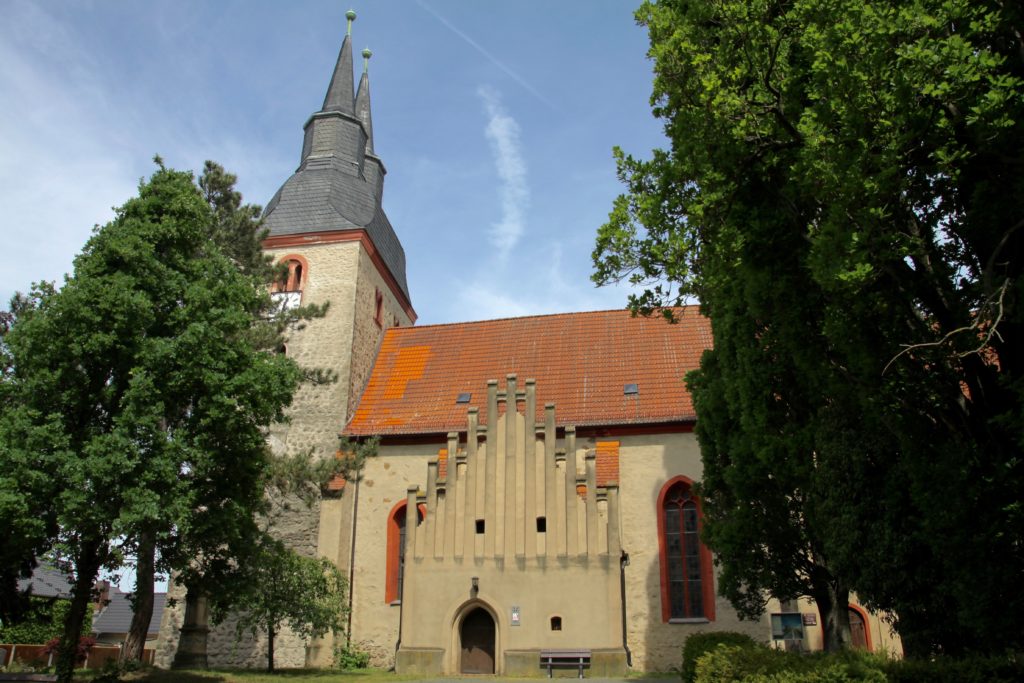 Ev. Pfarrkirche St. Laurentius Krostitz mit Welscher Haube